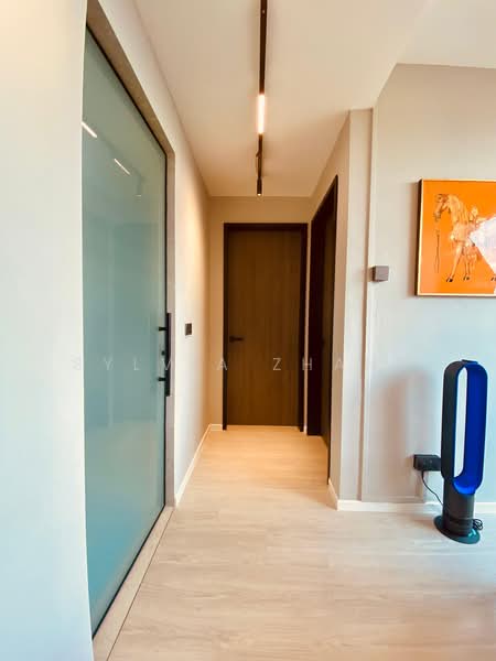 The Florentine, 68 Florence Road, 4 Bedrooms, 2,077 sqft, Apartment For Sale, by Sylvia Zhang, 500215189 - Corridor - PropertyGuru.com.sg
