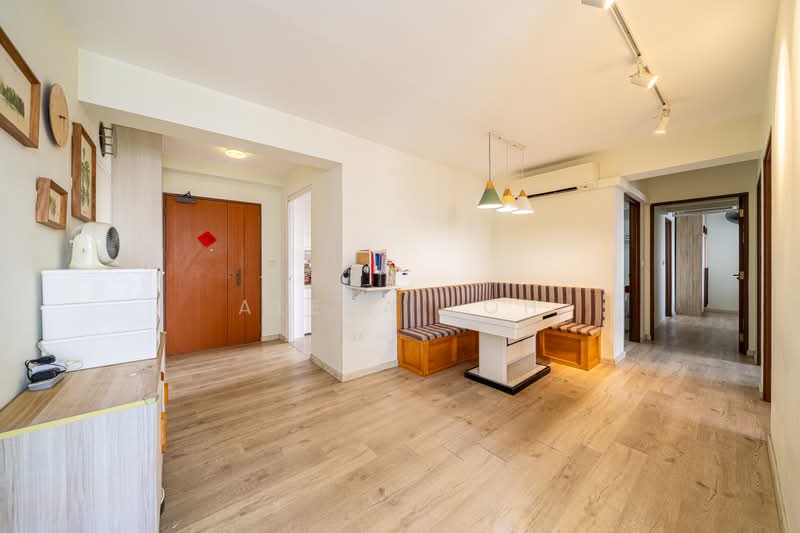 30 Ghim Moh Link, 30 Ghim Moh Link, 3 Bedrooms, 1,001 sqft, HDB Flat For Sale, by Alexa Loh, 500215198 - Entrance & Dining - PropertyGuru.com.sg
