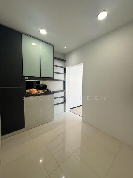 Joo Chiat Road 2nd Storey Shophouse, Joo Chiat Road, 1,100 sqft, Shop / Shophouse For Rent, by Joshua Tech, 500215220 - Kitchen - CommercialGuru.com.sg