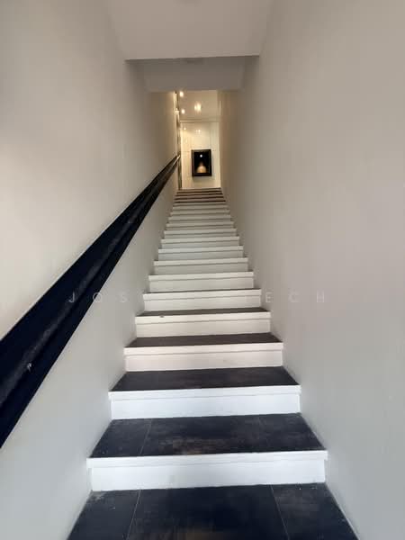 Joo Chiat Road 2nd Storey Shophouse, Joo Chiat Road, 1,100 sqft, Shop / Shophouse For Rent, by Joshua Tech, 500215220 - Corridor - CommercialGuru.com.sg