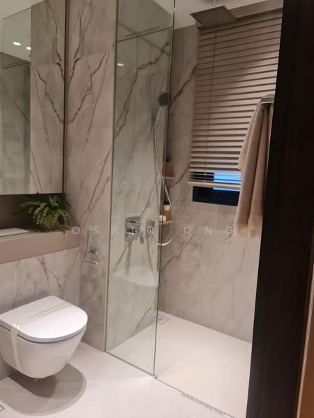 The Hillshore, 292 Pasir Panjang Rd, 4 Bedrooms, 1,475 sqft, Condominium For Sale, by Osric Ong, 500215221 - Bathroom - PropertyGuru.com.sg