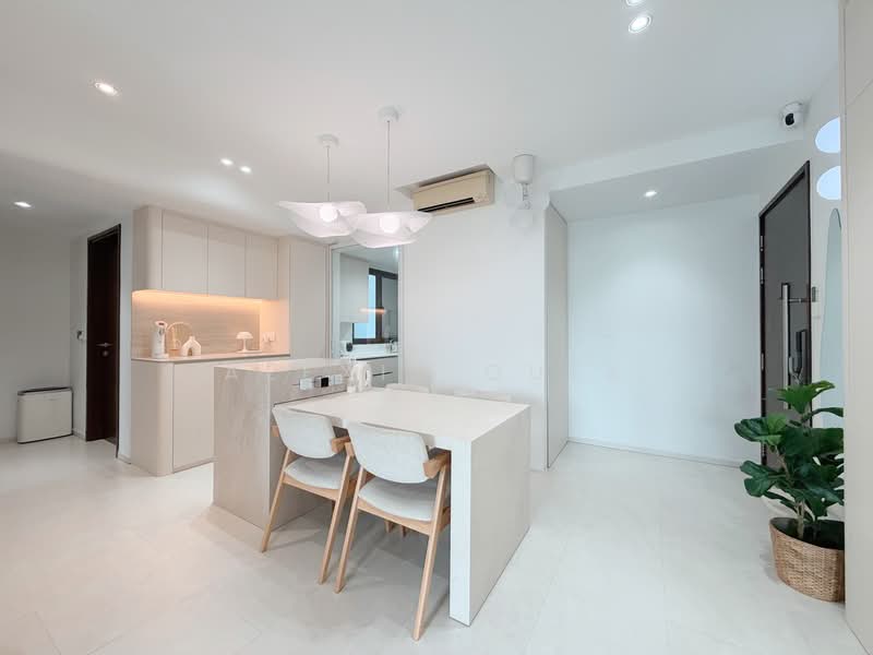 Riverparc Residence, 98 Punggol Drive, 3 Bedrooms, 1,076 sqft, Executive Condominium For Sale, by Alexis Quek, 500215229 - Kitchen - PropertyGuru.com.sg