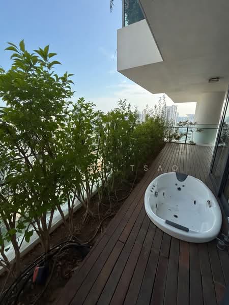 Skypark @ Somerset, 22 Saint Thomas Walk, 4 Bedrooms, 3,347 sqft, Apartment For Sale, by Nancy Tsao, 500215231 - Balcony - PropertyGuru.com.sg