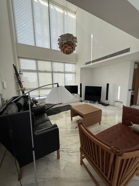 Skypark @ Somerset, 22 Saint Thomas Walk, 4 Bedrooms, 3,347 sqft, Apartment For Sale, by Nancy Tsao, 500215231 - Living Room - PropertyGuru.com.sg