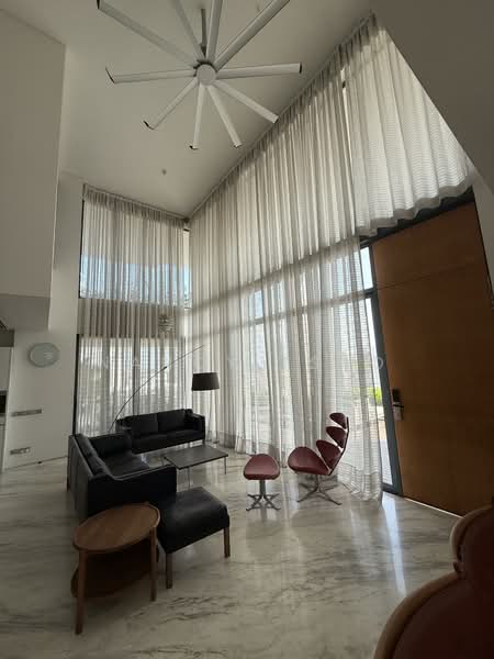 Skypark @ Somerset, 22 Saint Thomas Walk, 4 Bedrooms, 3,347 sqft, Apartment For Sale, by Nancy Tsao, 500215231 - Living Room - PropertyGuru.com.sg