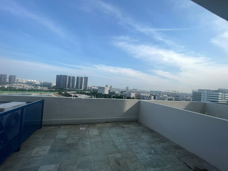 Tradehub 21, 18 Boon Lay Way, 1,259 sqft, Light Industrial (B1) For Rent, by Ben Chew, 500215234 - Balcony - CommercialGuru.com.sg