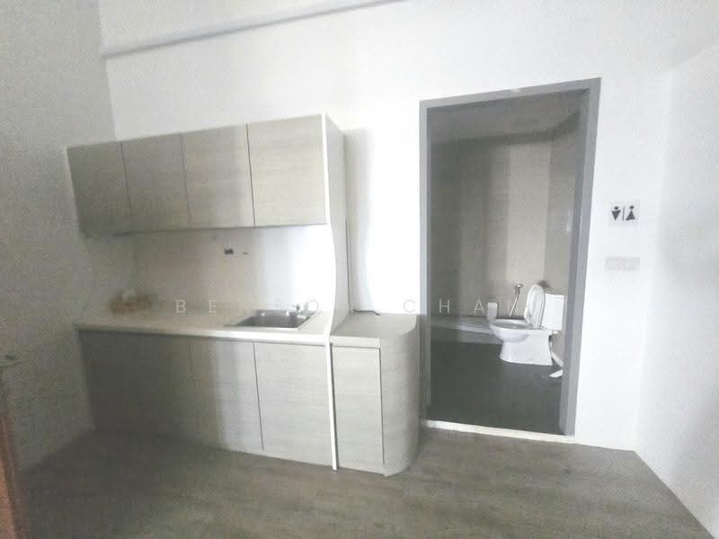 HH @ Kallang, 55 Kallang Pudding Road, Macpherson / Potong Pasir, 5,295 sqft, Light Industrial (B1) For Rent, by Benson Chan, 500215237 - Kitchen - CommercialGuru.com.sg