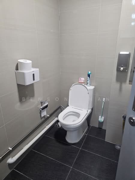 HH @ Kallang, 55 Kallang Pudding Road, 3,500 sqft, Light Industrial (B1) For Rent, by Benson Chan, 500215251 - Bathroom - CommercialGuru.com.sg