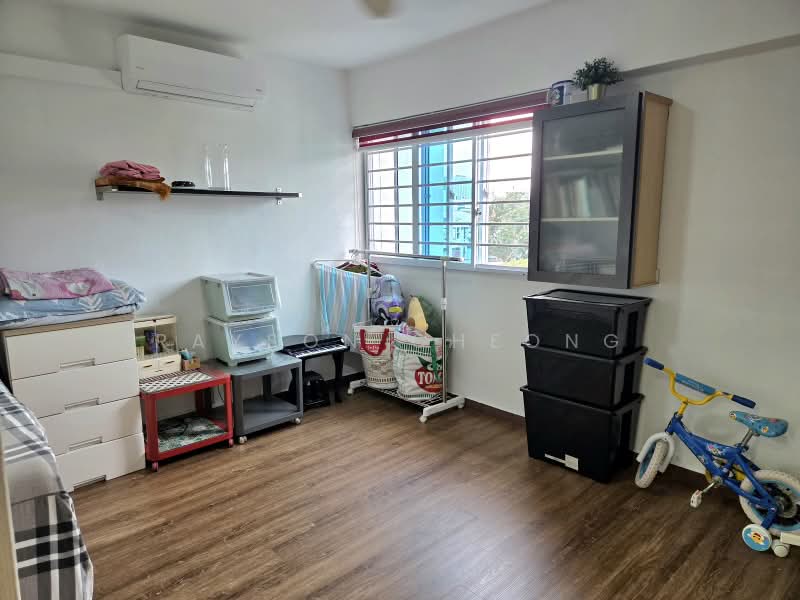 122 Paya Lebar Way, 122 Paya Lebar Way, 3 Bedrooms, 990 sqft, HDB Flat For Sale, by Rayson Cheong, 500215255 - Bedroom - PropertyGuru.com.sg