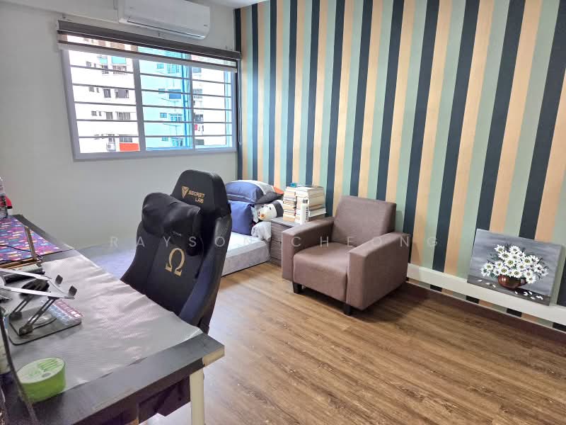 122 Paya Lebar Way, 122 Paya Lebar Way, 3 Bedrooms, 990 sqft, HDB Flat For Sale, by Rayson Cheong, 500215255 - Bedroom - PropertyGuru.com.sg