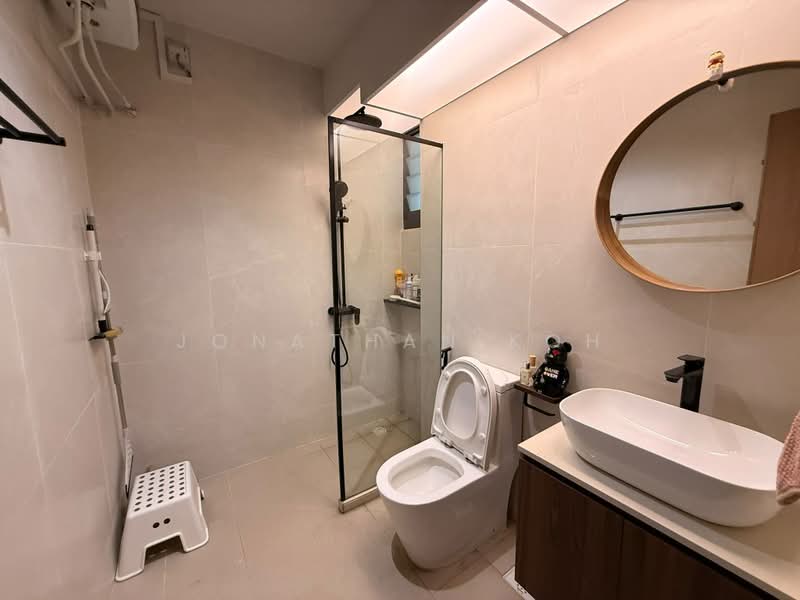 420C Northshore Drive, 420C Northshore Drive, 3 Bedrooms, 1,012 sqft, HDB Flat For Sale, by Jonathan Koh, 500215260 - Bathroom - PropertyGuru.com.sg