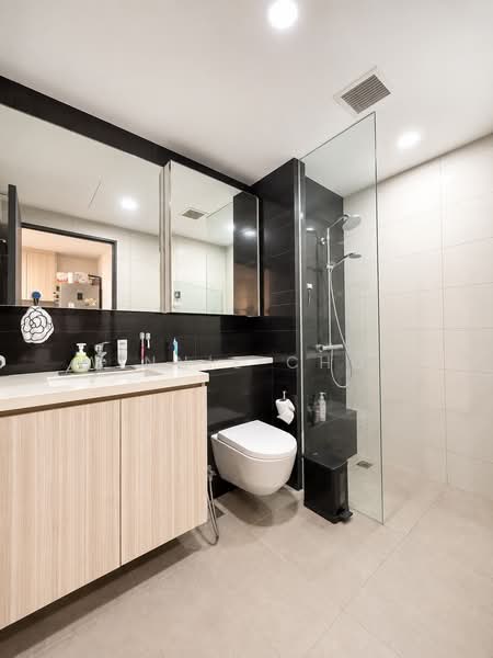 Gem Residences, , 2 Bedrooms, 570 sqft, Condominium For Rent, by Winnie Choo, 500215276 - Bathroom - PropertyGuru.com.sg