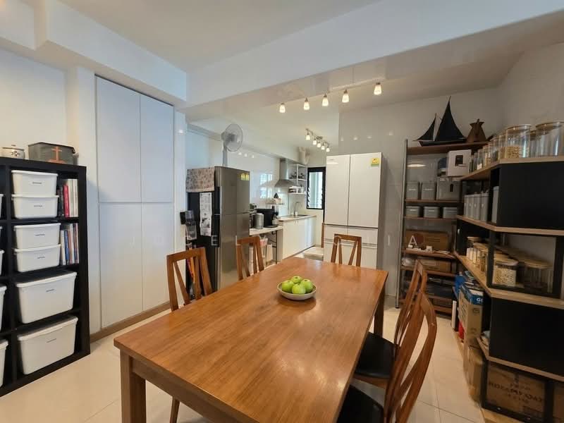 420C Northshore Drive, 420C Northshore Drive, 3 Bedrooms, 1,022 sqft, HDB Flat For Sale, by Jocelyn Chia, 500215284 - Dining room - PropertyGuru.com.sg