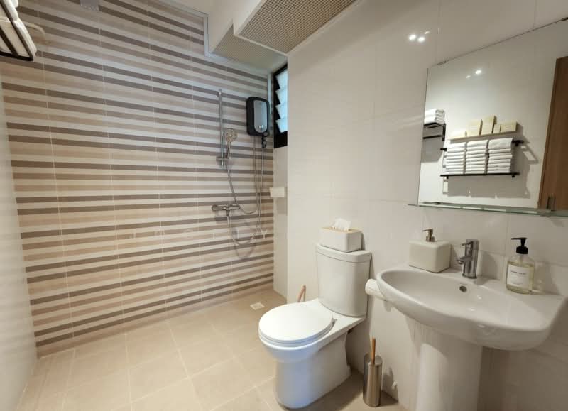 420C Northshore Drive, 420C Northshore Drive, 3 Bedrooms, 1,022 sqft, HDB Flat For Sale, by Jocelyn Chia, 500215284 - Bathroom - PropertyGuru.com.sg