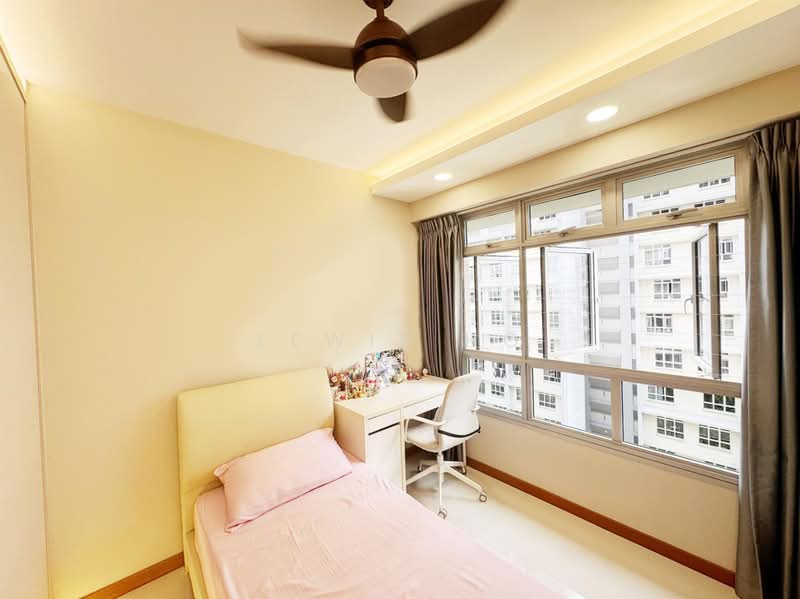 222A Bedok North Drive, 222A Bedok North Drive, 3 Bedrooms, 990 sqft, HDB Flat For Sale, by Lewis Ho, 500215289 - Bedroom - PropertyGuru.com.sg