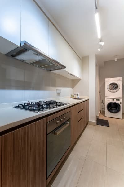 Hundred Palms Residences, 276 Yio Chu Kang Road, Room Rental, 150 sqft, Executive Condominium For Rent, by Dash Tan, 500215291 - Kitchen - PropertyGuru.com.sg
