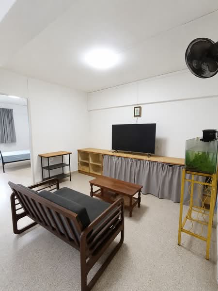 419 Ang Mo Kio Avenue 10, 419 Ang Mo Kio Avenue 10, 2 Bedrooms, 958 sqft, HDB Flat For Sale, by Paul Wong, 500215294 - Living Room AI decluttered pic - PropertyGuru.com.sg