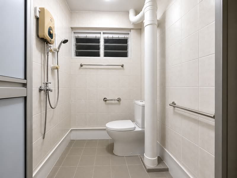 160 Yishun Street 11, 160 Yishun Street 11, 2 Bedrooms, 721 sqft, HDB Flat For Sale, by David Ang, 500215305 - Bathroom - PropertyGuru.com.sg
