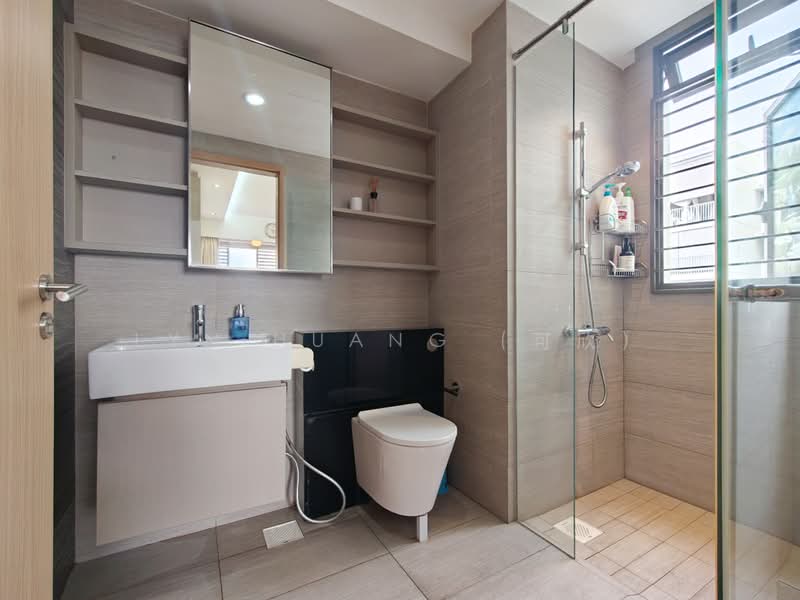 Parc Life, 27 Sembawang Crescent, 4 Bedrooms, 1,281 sqft, Executive Condominium For Sale, by Lyn Huang (可欣), 500215309 - Bathroom - PropertyGuru.com.sg