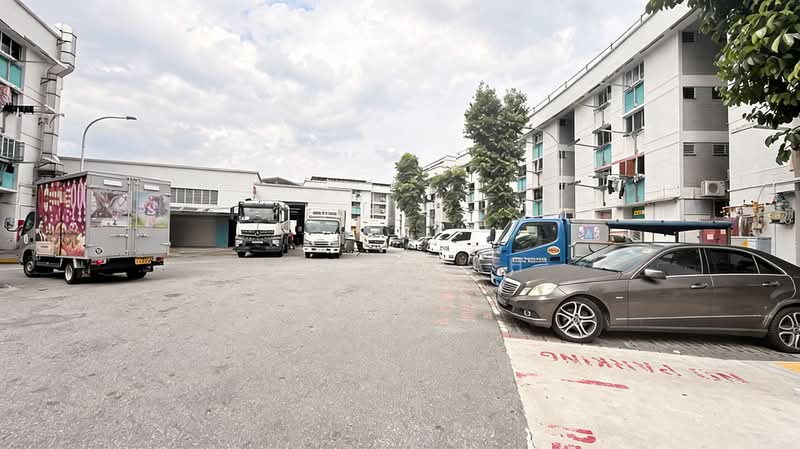 HDB Shophouse @ Serangoon North, 152 Serangoon North Avenue 1, 650 sqft, Shop / Shophouse For Rent, by Ben Quah, 500215311 - Exterior - CommercialGuru.com.sg