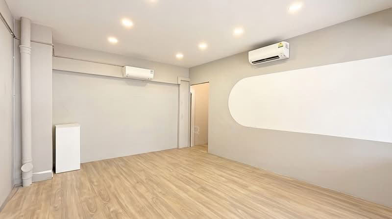 152 serangoon north avenue 1, 152 Serangoon North Avenue 1, 650 sqft, Shop / Shophouse For Rent, by Ben Quah, 500215311 - Interior - CommercialGuru.com.sg
