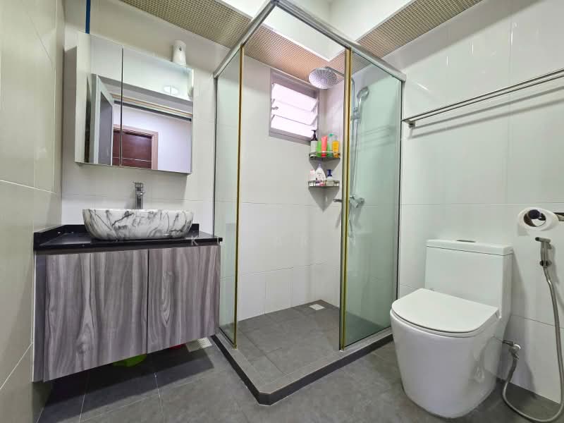 101A Canberra Street, 101A Canberra Street, 3 Bedrooms, 1,248 sqft, HDB Flat For Sale, by Kumar N, 500215322 - Bathroom - PropertyGuru.com.sg