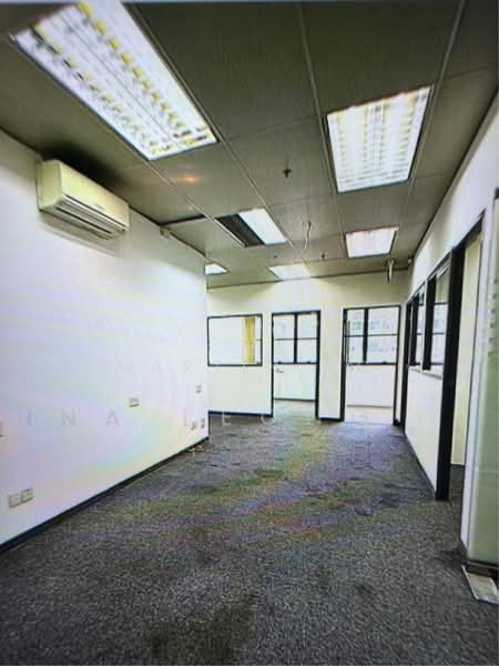 Ubi Techpark, 70 Ubi Crescent, 1,023 sqft, Light Industrial (B1) For Sale, by Martin Ng, 500215326 - CommercialGuru.com.sg