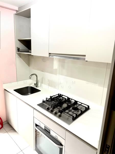 The Visionaire, 200 Canberra Drive, 3 Bedrooms, 980 sqft, Executive Condominium For Sale, by Raymond Lim Chee Hiang, 500215336 - Kitchen - PropertyGuru.com.sg