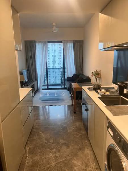 Margaret Ville, 20 Margaret Drive, 1 Bedroom, 527 sqft, Apartment For Sale, by Theresa Lee, 500215340 - Living Room - PropertyGuru.com.sg