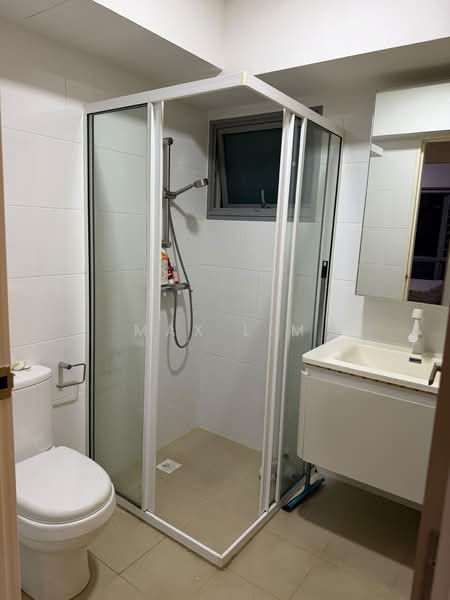 519A Tampines Central 8, 519A Tampines Central 8, Room Rental, 125 sqft, HDB Flat For Rent, by Max Lim, 500215342 - Bathroom - PropertyGuru.com.sg