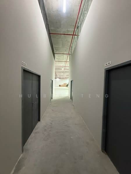 2F Jalan Papan, 2F Jalan Papan, 19,435 sqft, Factory / Workshop (B2) For Rent, by Hulbert Teng, 500215357 - Corridor - CommercialGuru.com.sg