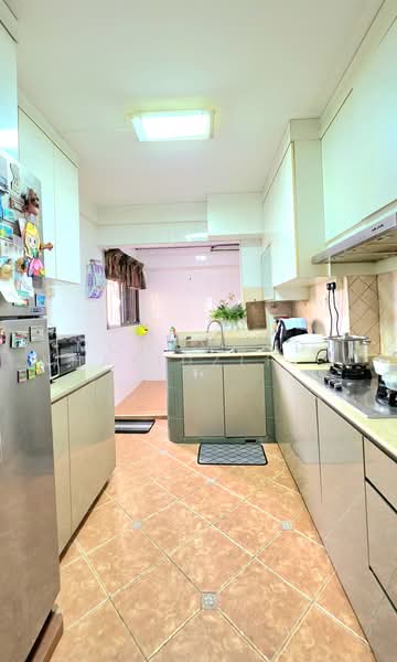 62 Lorong 4 Toa Payoh, 62 Lorong 4 Toa Payoh, 3 Bedrooms, 1,292 sqft, HDB Flat For Sale, by Mohammad Khafidz(Fizzy Fizz), 500215362 - Kitchen - PropertyGuru.com.sg