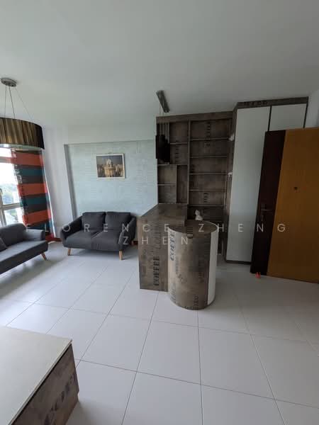 80C Telok Blangah Street 31, 80C Telok Blangah Street 31, 2 Bedrooms, 730 sqft, HDB Flat For Rent, by Florence Zheng Zhen, 500215365 - Living Room - PropertyGuru.com.sg