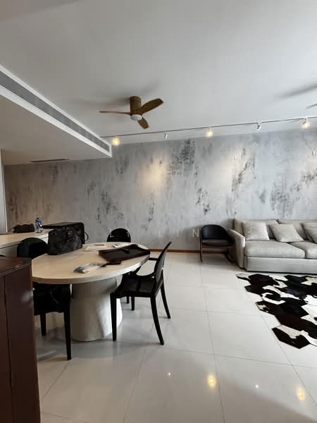 Concourse Skyline, 296 Beach Road, 2 Bedrooms, 1,098 sqft, Condominium For Rent, by Li Lin, 500215366 - Living Room - PropertyGuru.com.sg