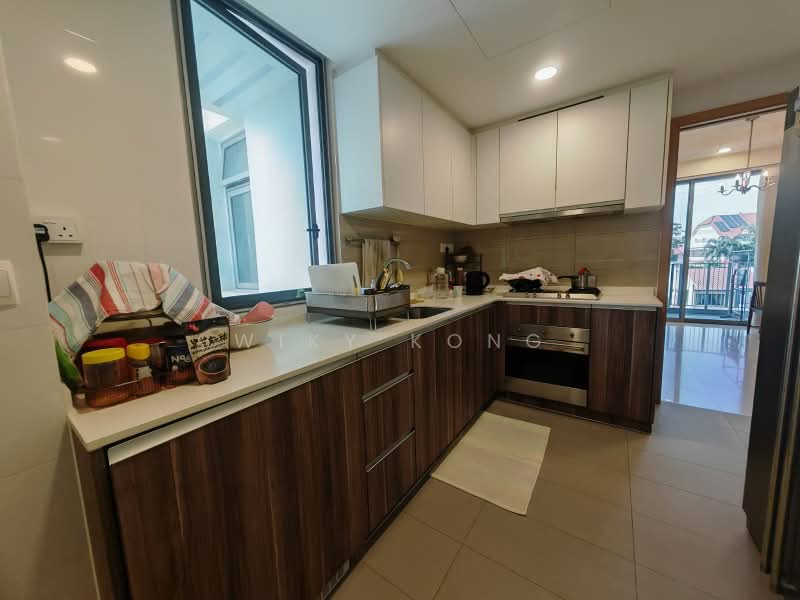 The Glades, 12 Bedok Rise, 4 Bedrooms, 1,281 sqft, Condominium For Sale, by Wiky Kong, 500215370 - Kitchen - PropertyGuru.com.sg
