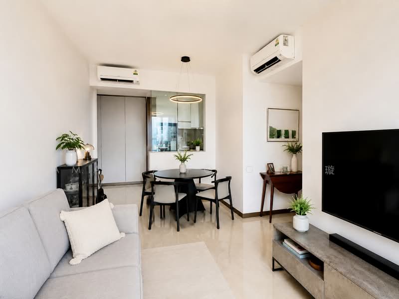 Cheap Modern 2-Bedroom + Study in Prime District D5! Well-Renovated, High Floor, Unblocked Views!, , 3 Bedrooms, 850 sqft, Condominium For Sale, by Amanda Fong 冯佩璇, 500215376 - Living Room - PropertyGuru.com.sg