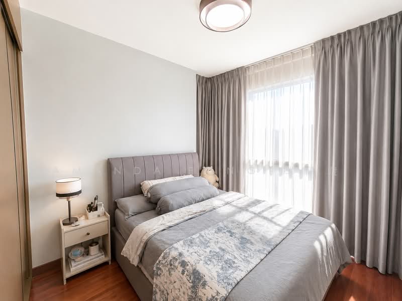 Cheap Modern 2-Bedroom + Study in Prime District D5! Well-Renovated, High Floor, Unblocked Views!, , 3 Bedrooms, 850 sqft, Condominium For Sale, by Amanda Fong 冯佩璇, 500215376 - Bedroom - PropertyGuru.com.sg