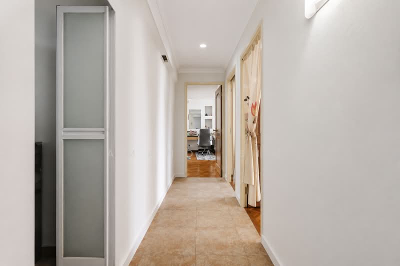 556 Woodlands Drive 53, 556 Woodlands Drive 53, 3 Bedrooms, 1,237 sqft, HDB Flat For Sale, by Amanda Sim, 500215377 - Walkway - PropertyGuru.com.sg