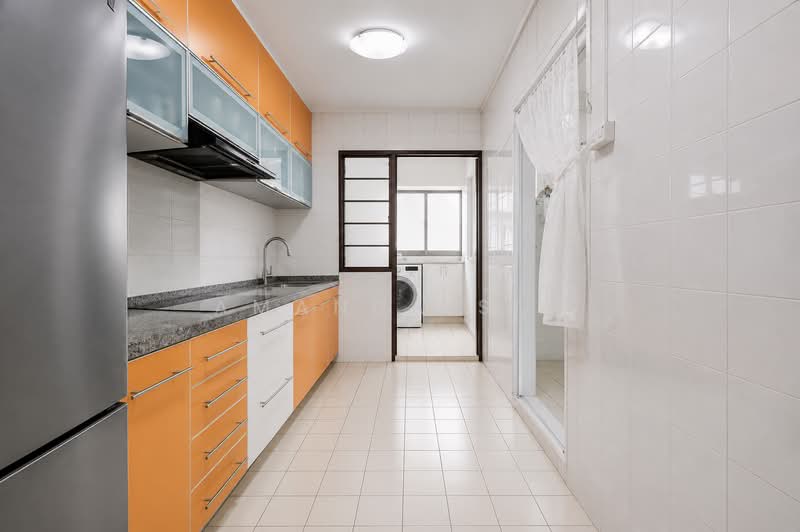 556 Woodlands Drive 53, 556 Woodlands Drive 53, 3 Bedrooms, 1,237 sqft, HDB Flat For Sale, by Amanda Sim, 500215377 - Kitchen - PropertyGuru.com.sg