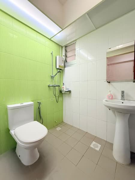 260B Kebun Baru Court, 260B Ang Mo Kio Street 21, 3 Bedrooms, 1,001 sqft, HDB Flat For Sale, by Jose Loh Zhenhao, 500215397 - Bathroom - PropertyGuru.com.sg