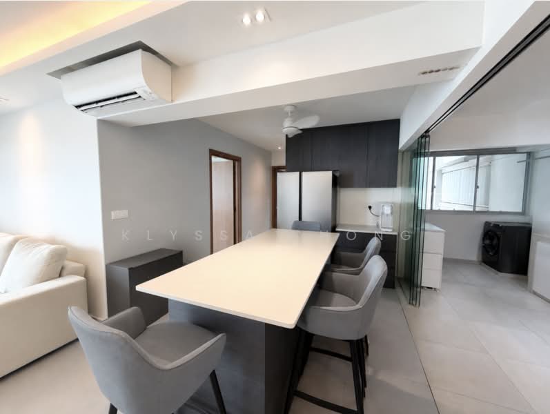 422A Northshore Drive, 422A Northshore Drive, 3 Bedrooms, 1,216 sqft, HDB Flat For Sale, by Klyssa Chong, 500215401 - Living Room - PropertyGuru.com.sg