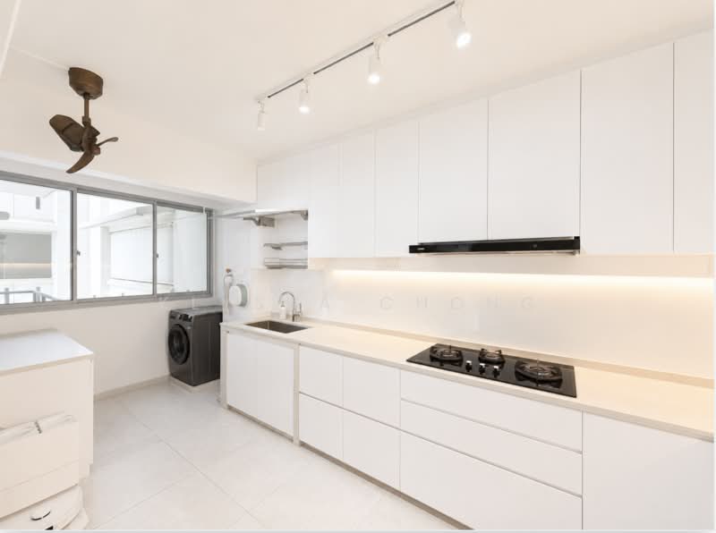 422A Northshore Drive, 422A Northshore Drive, 3 Bedrooms, 1,216 sqft, HDB Flat For Sale, by Klyssa Chong, 500215401 - Kitchen - PropertyGuru.com.sg