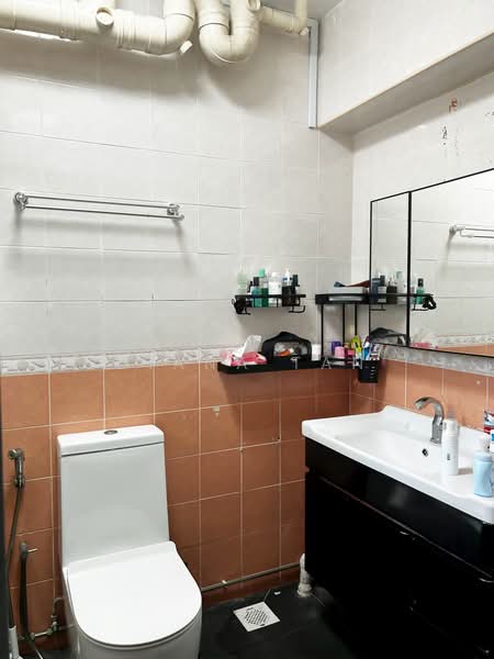 319C Anchorvale Drive, 319C Anchorvale Drive, 3 Bedrooms, 1,184 sqft, HDB Flat For Sale, by Diana Tan, 500215410 - Bathroom - PropertyGuru.com.sg