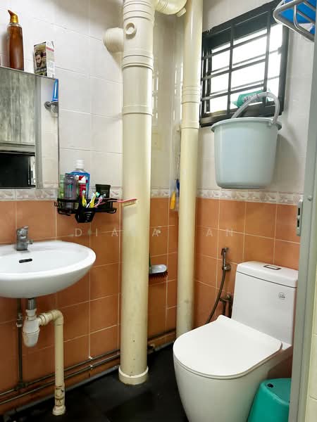 319C Anchorvale Drive, 319C Anchorvale Drive, 3 Bedrooms, 1,184 sqft, HDB Flat For Sale, by Diana Tan, 500215410 - Bathroom - PropertyGuru.com.sg