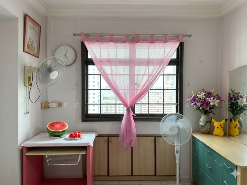 6 Lorong 7 Toa Payoh, 6 Lorong 7 Toa Payoh, Room Rental, 150 sqft, HDB Flat For Rent, by Marcin Florczak, 500215414 - Interior - PropertyGuru.com.sg