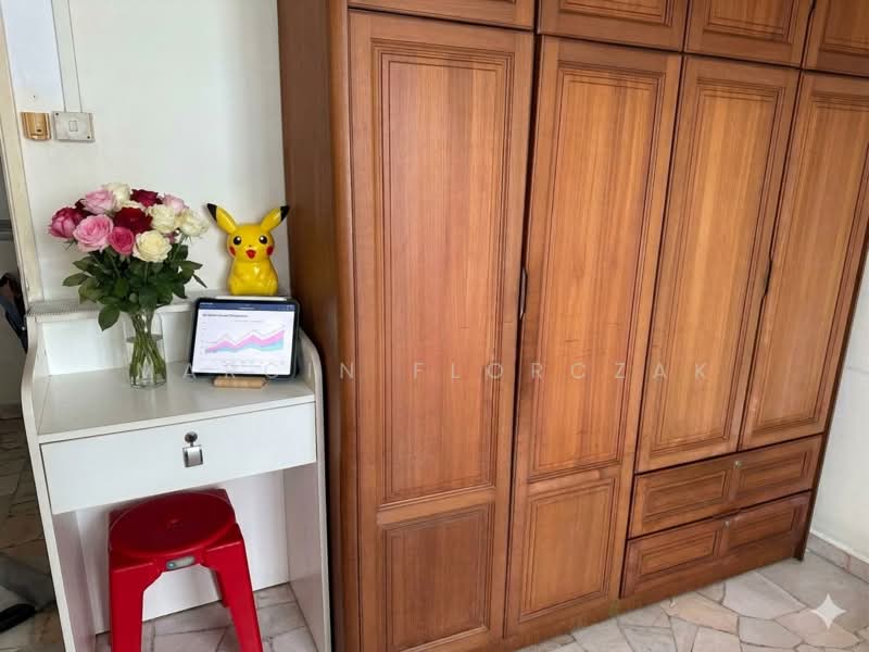 6 Lorong 7 Toa Payoh, 6 Lorong 7 Toa Payoh, Room Rental, 150 sqft, HDB Flat For Rent, by Marcin Florczak, 500215414 - Interior - PropertyGuru.com.sg
