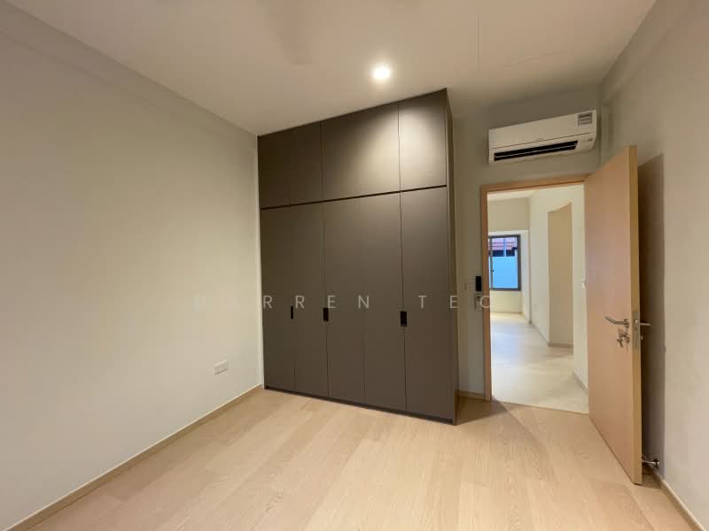 ❤️ Charming & Renovated Single Storey House ❤️, , 4 Bedrooms, 3,000 sqft, Semi-Detached House For Rent, by Darren Teo, 500215418 - Bedroom - PropertyGuru.com.sg