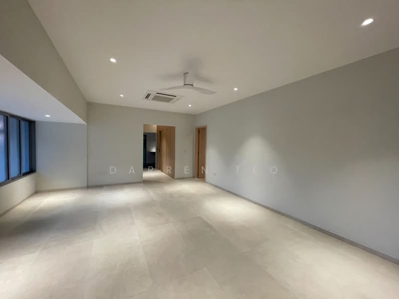 ❤️ Charming & Renovated Single Storey House ❤️, , 4 Bedrooms, 3,000 sqft, Semi-Detached House For Rent, by Darren Teo, 500215418 - Living Room - PropertyGuru.com.sg