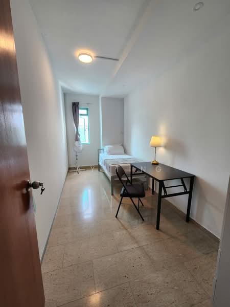 Ballota Park Condo, 152 Mariam Way, 6 Bedrooms, 1,700 sqft, Condominium For Rent, by Jay Ting, 500215422 - Bedroom - PropertyGuru.com.sg