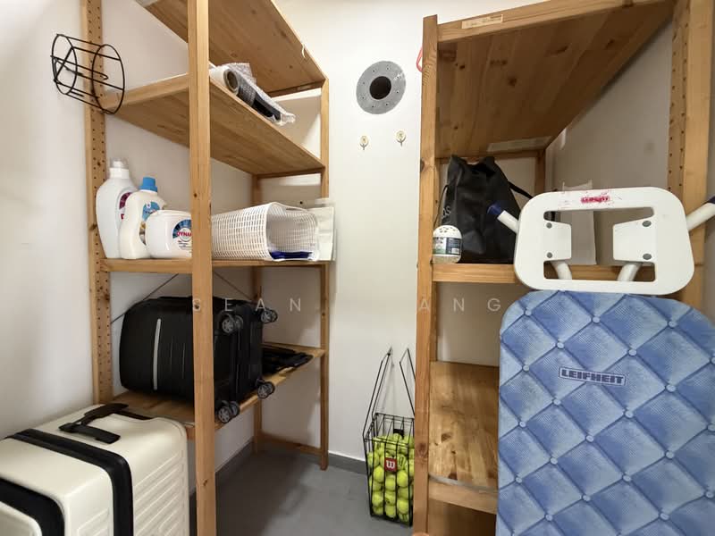 Hedges Park Condominium, 71 Flora Drive, 2 Bedrooms, 760 sqft, Condominium For Rent, by Sean Huang, 500215430 - Storeroom - PropertyGuru.com.sg